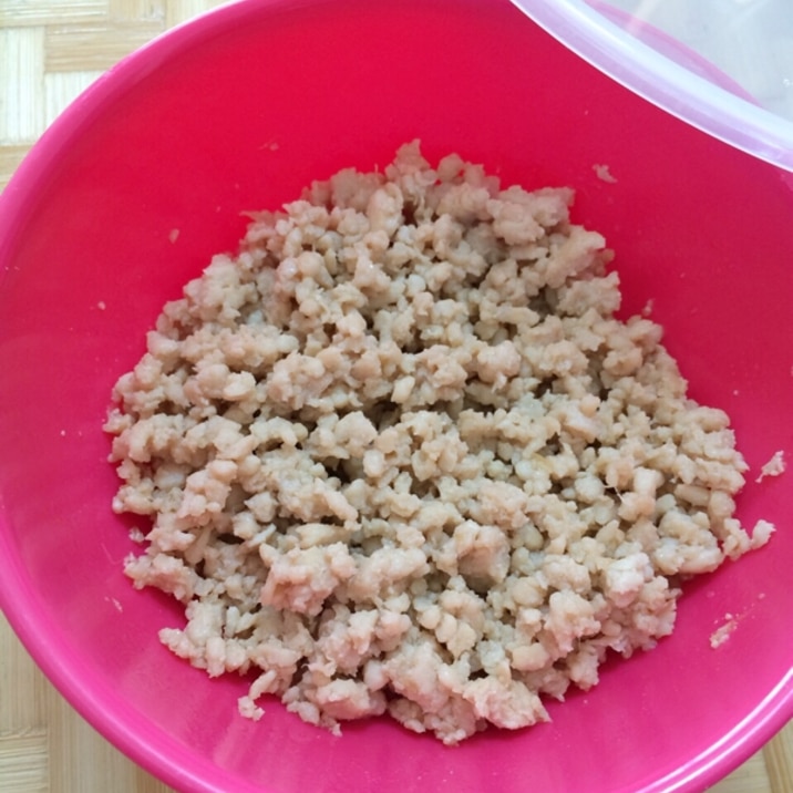 レンジと麺つゆで超簡単!鶏そぼろ